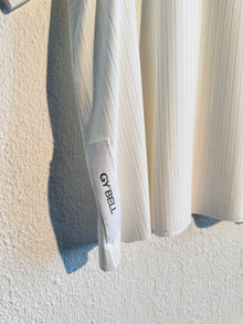 Shirt Boxy Cutout